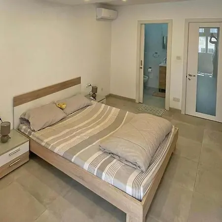 Spacious And Beautiful Flat In Lägenhet *