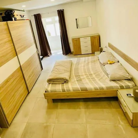 Lägenhet Spacious And Beautiful Flat In *